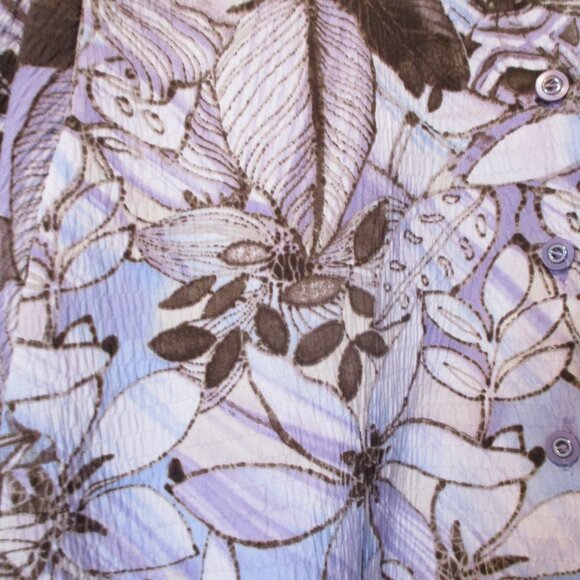 ๐ธ Vintage Floral Crinkle Blouse - Alia Petites ๐ฟ - Picture 3 of 8